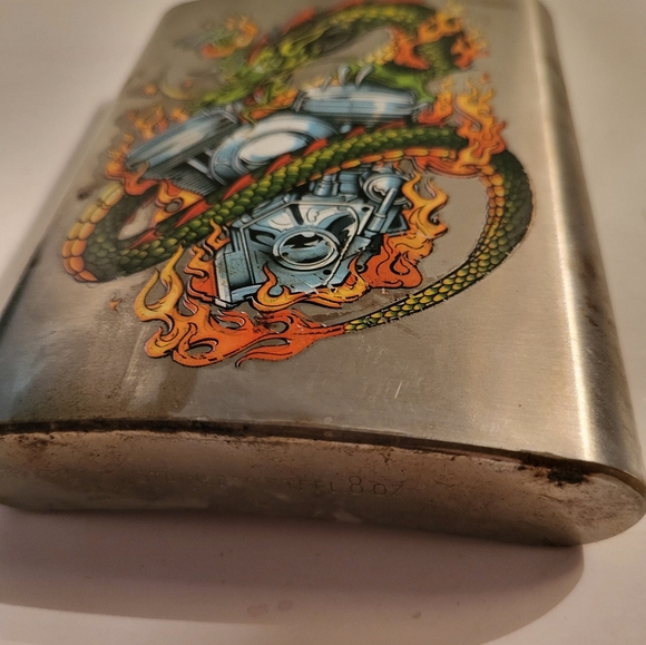 Vintage Dragon Motor Flask Rare Graphics. - Picture 2 of 6